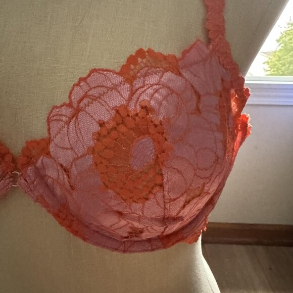 SAVAGE X FENTY by Rihana Orange Lace PERFECT POPPIES Demi Bra sze 38C NEW - Picture 1 of 3